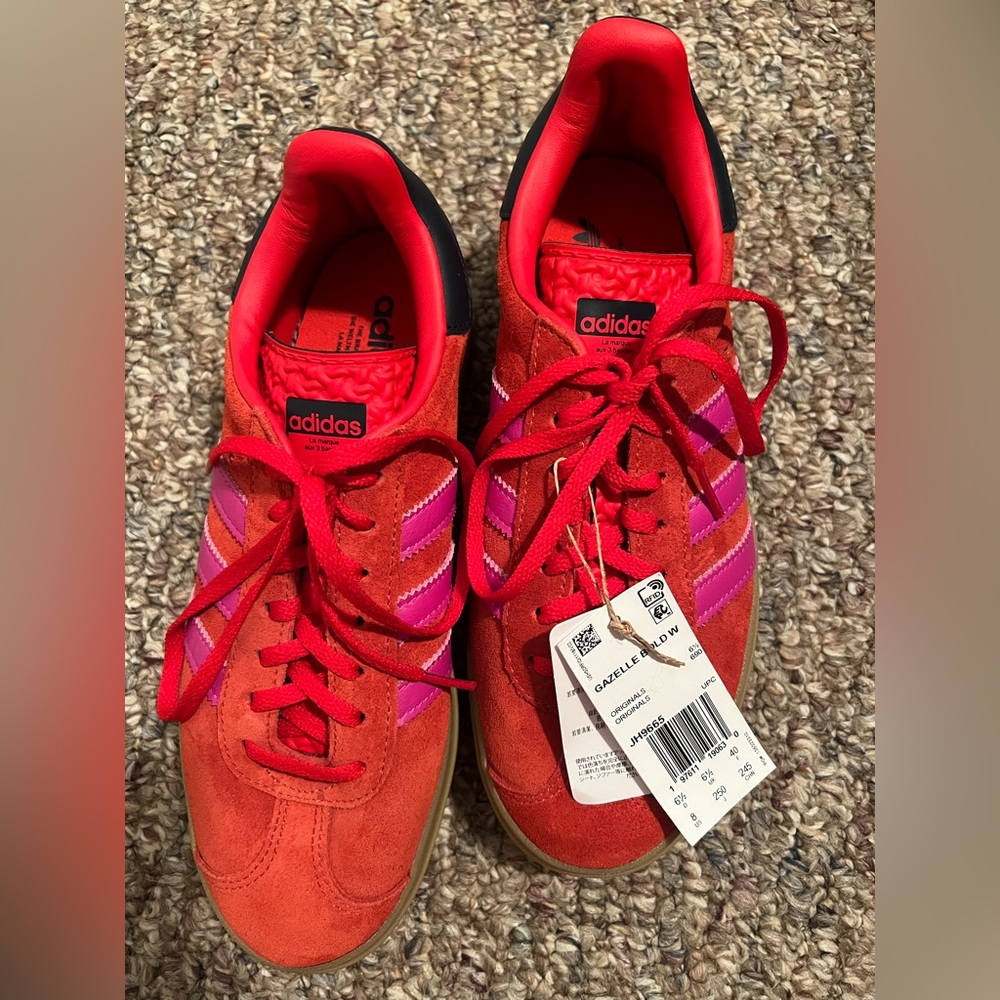 NWT Adidas Gazelle Bold Sneakers